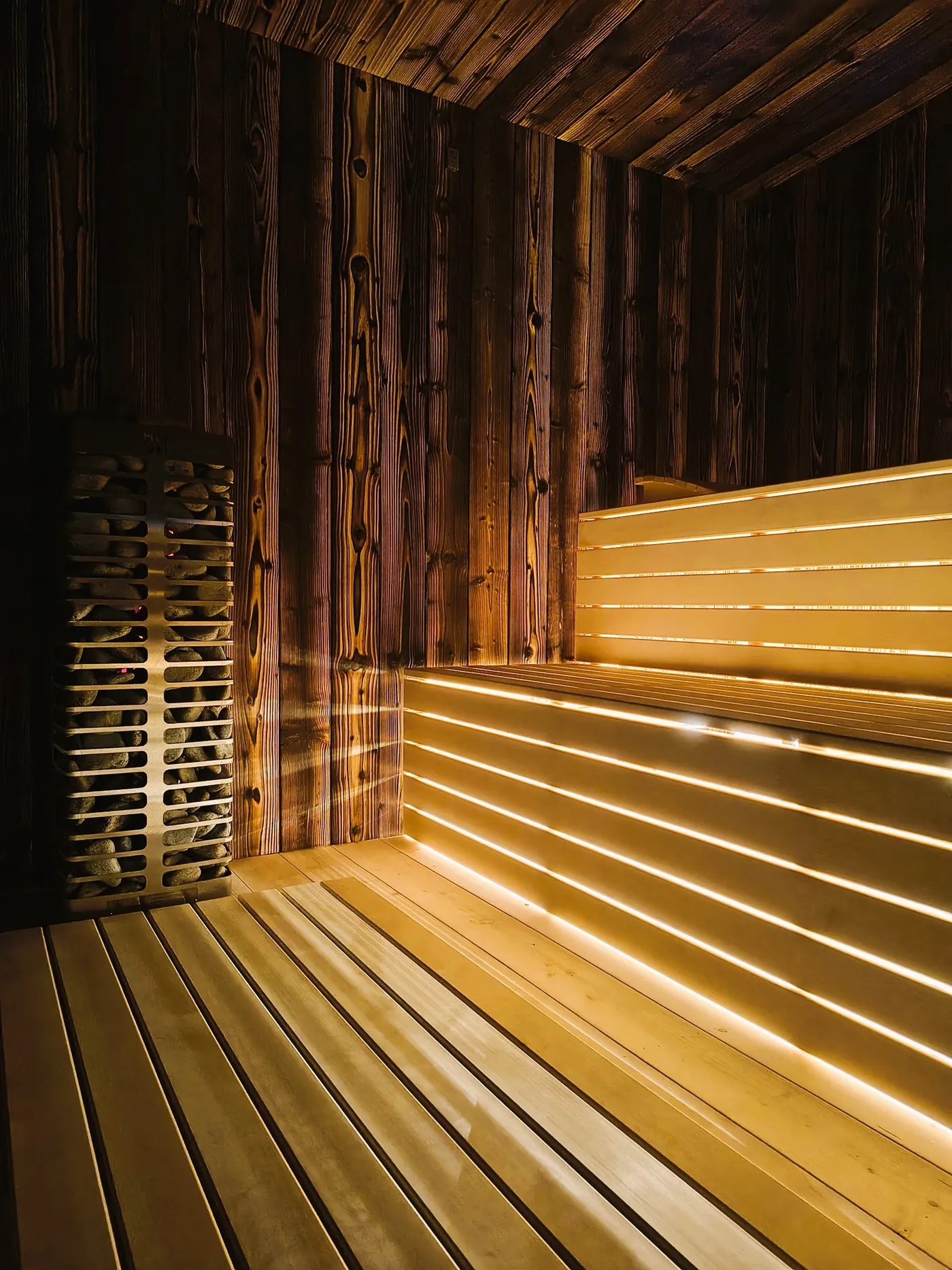 DiSauna Referenzprojekt in Südtirol – Sauna bei Nacht